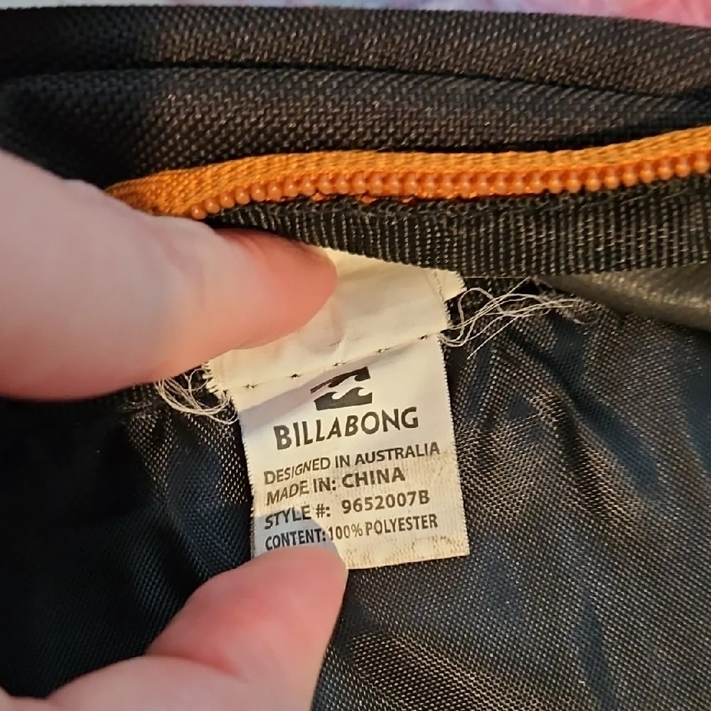 Billabong flame wave backpack with padded laptop pocket